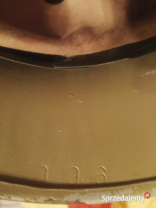 Stary Hełm ale w Pięknym Stanie NiemieckiDużo Podgrodzie