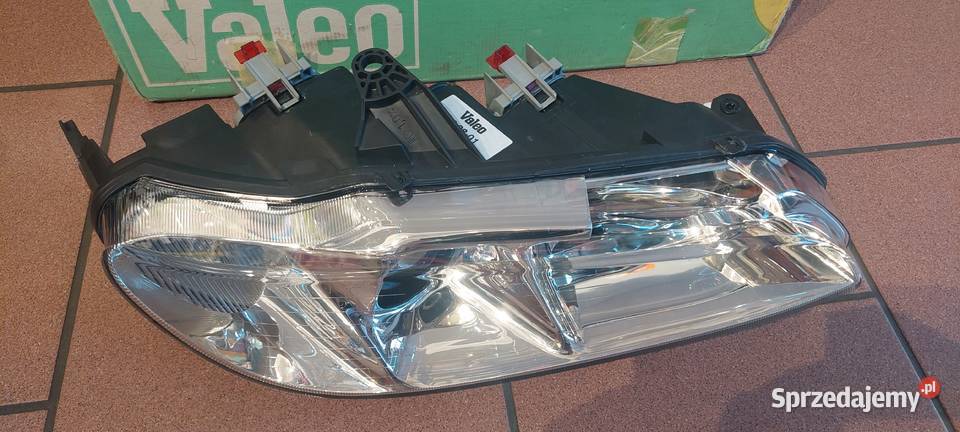 Lampa prawa Peugeot 406 coupe nowa śląskie Kalety