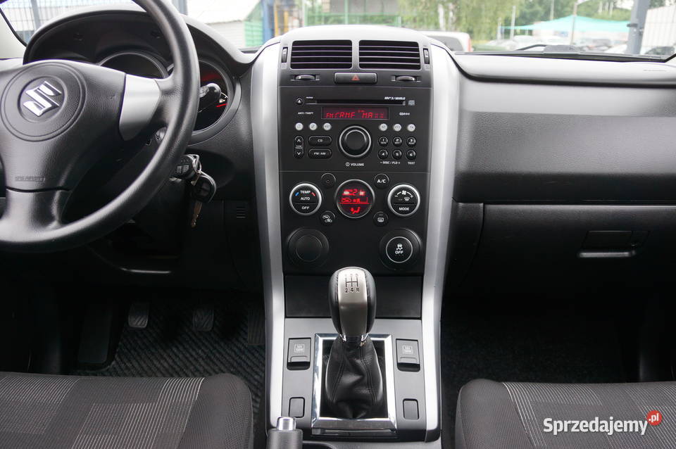 Suzuki Grand Vitara 16 Benzyna 106 4x4 centralny zamek Nowy Sącz sprzedam