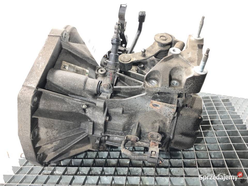 SKRZYNIA BIEGÓW SUZUKI SX4 ZMD 16 120 osobowe sprzedam