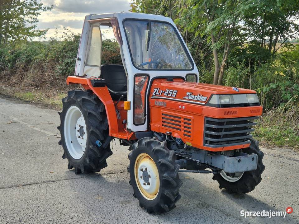 Traktorek traktor KUBOTA ZL1255D 25 44 Napęd 4x4 Małuszyn sprzedam