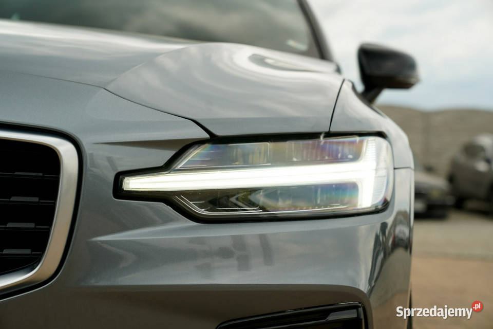 Volvo V60 R DESIGN acc FUL LED skóra nawi ALUSY V60