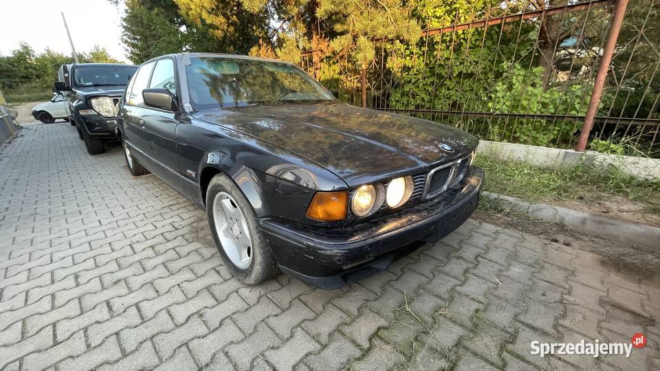 BMW 7 E32 740iL LONG V8 286KM