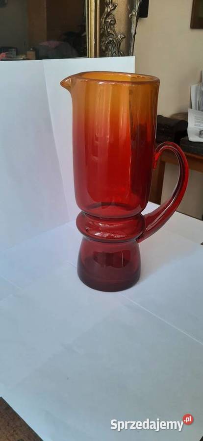 Dzbanek że szkła kolorowego prl