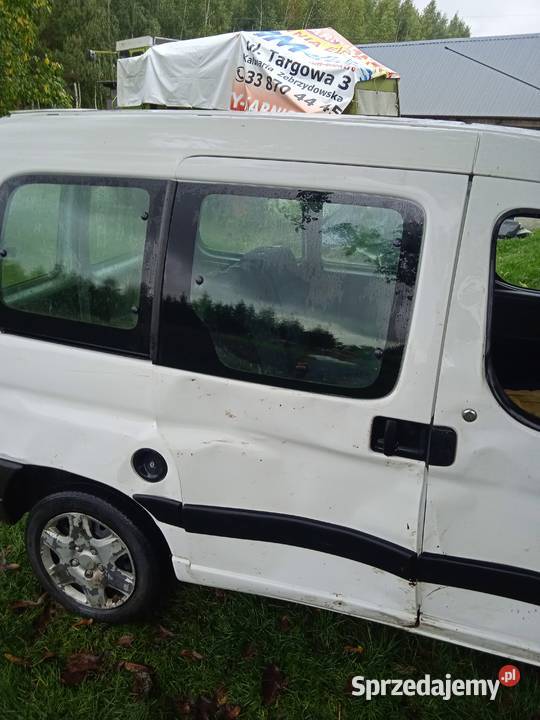 Peugrot Partner 2009 uszkodzona karoseria reszta sprzedam