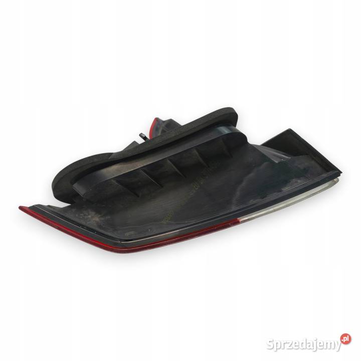 LAMPA PRAWA Volvo V50 I LIFT 20072012 tylna Lampy tylne