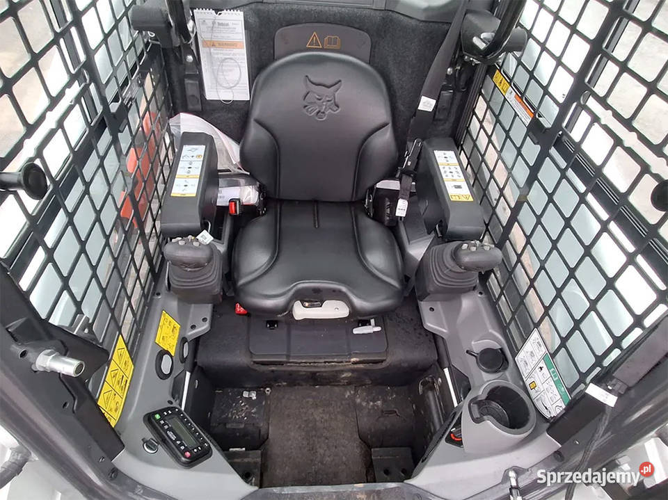 Ładowarka burtowa gąsienicowa Bobcat T590 skid Kęty