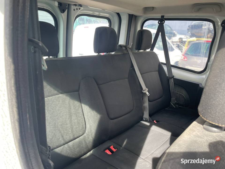 RENAULT Trafic III 16 DCi 125 9 miejsc ET726 125KM Renault Wrocław sprzedam