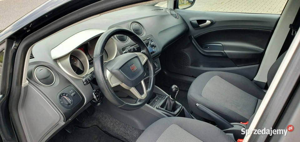 Seat Ibiza MPI zadbanyTempomatCzujniki podgrzewane fotele Ibiza Motoryzacja Przyszowice