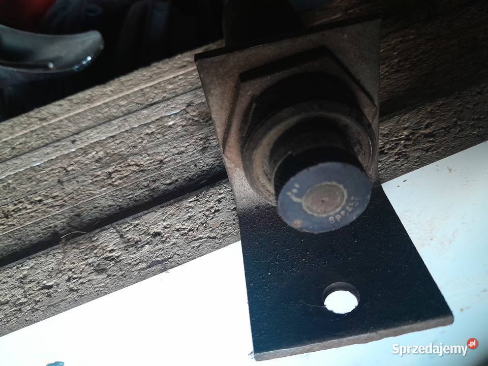 John deere silownik gazowy do prasy rolującej