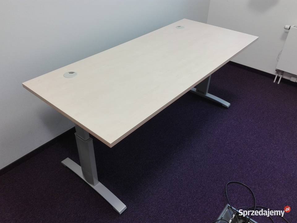 Biurka z fabryki mebli MDD z blatem regulowanym 78cm Wrocław