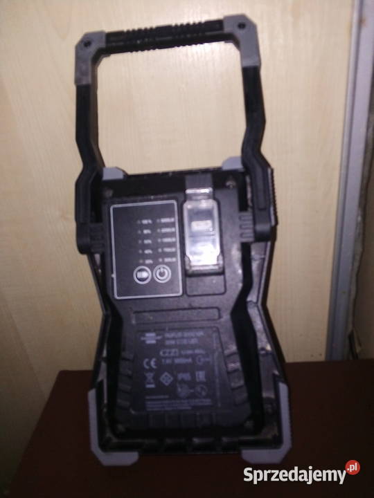 Reflektor akumulatorowy firmy Brennenstuhl LED