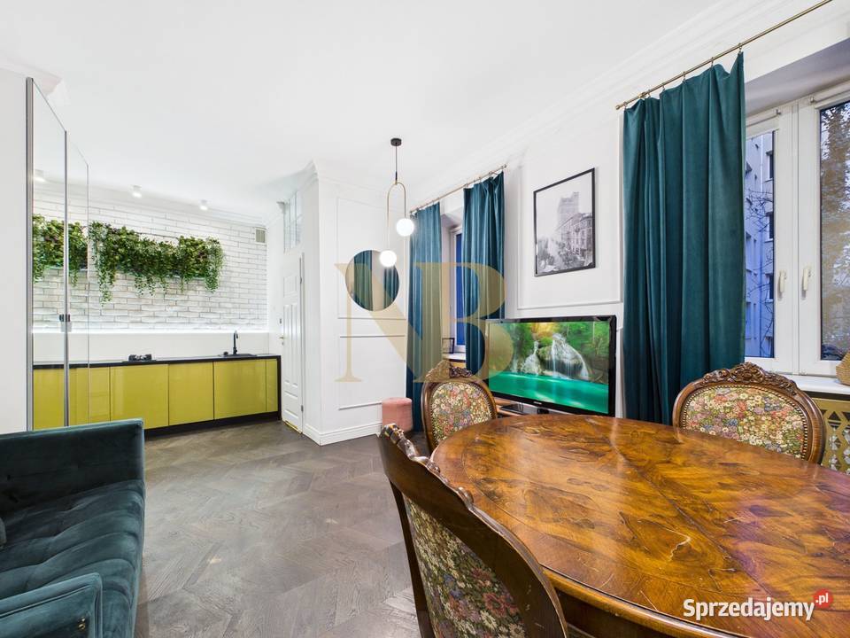 Paryski szyk w sercu Warszawy METRO Kamienica Warszawa