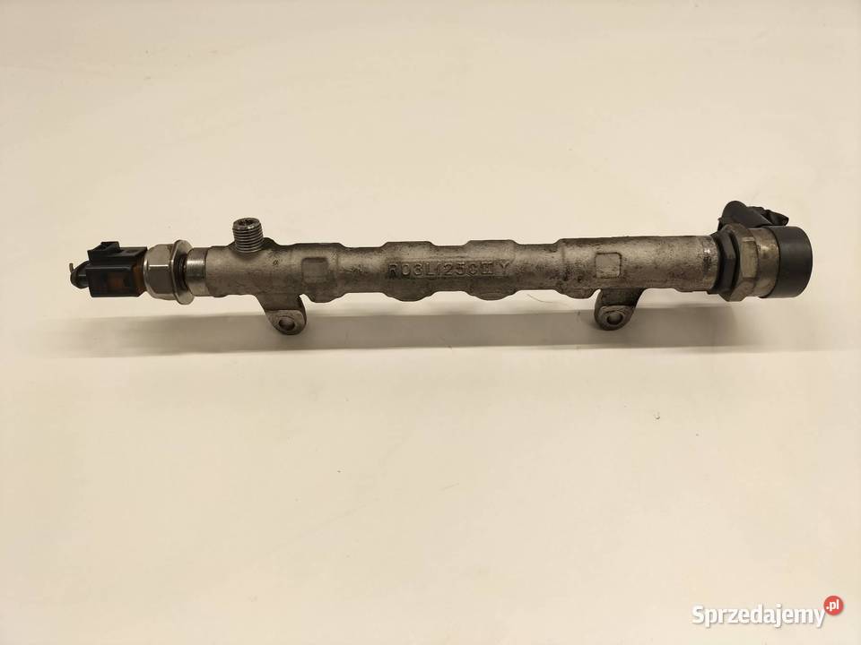 LISTWA WTRYSKOWA 057130764H 0281006003 20 TDI VW Rok produkcji 2011