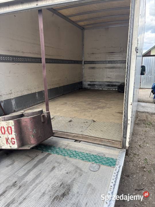 Iveco Daily kontener winda 750 Górki-Izabelin