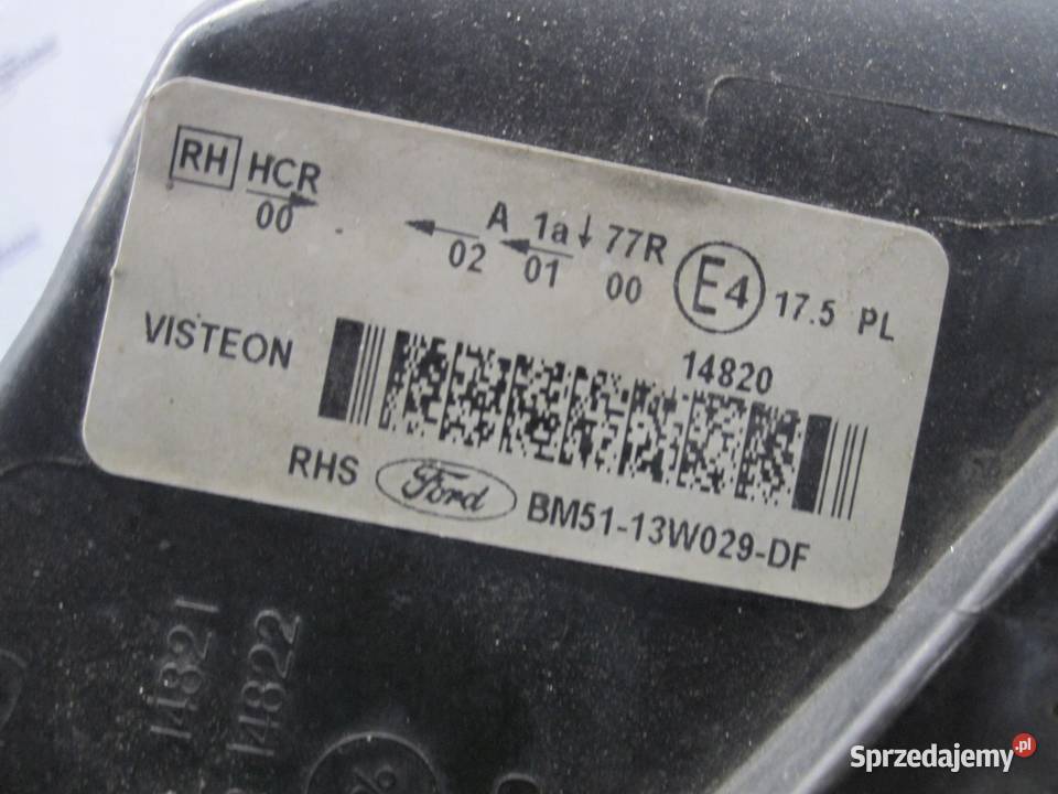 FORD FOCUS MK3 III lampa prawa przód