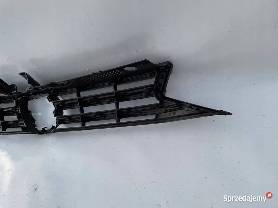VW TOURAN II 2015 ATRAPA GRILL ZDERZAK PRZÓD wielkopolskie