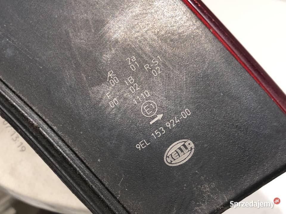 LAMPA PRAWY TYŁ AUDI A4 B6 SedanLimuzyna 0005 osobowe