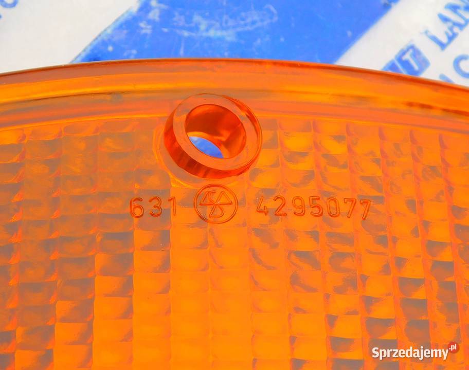 NOWE klosze tylnych lamp lewy prawy tył FSM 2