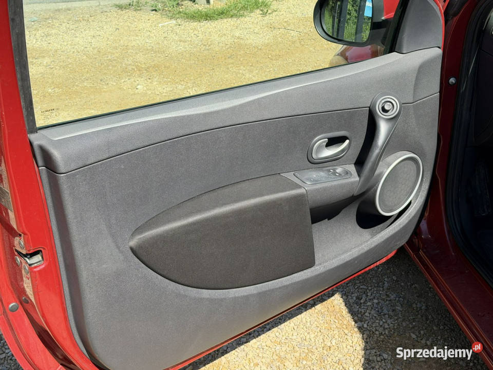 Renault Clio nieuszkodzony Częstochowa