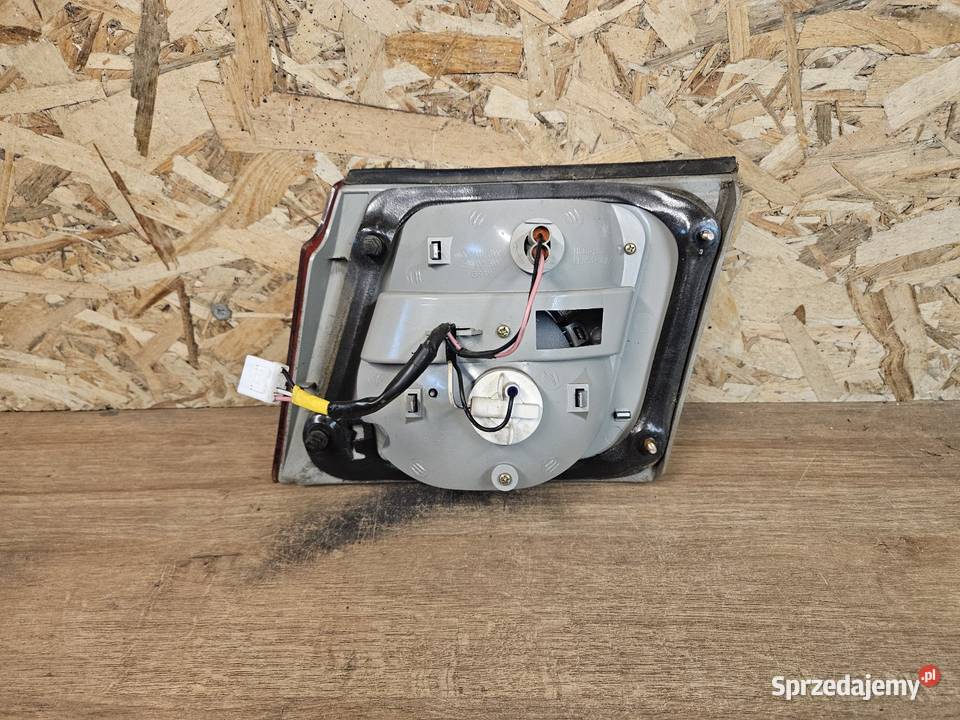 KIA CARENS II 0206 LAMPA LEWA PRAWA TYŁ TYLNA W Międzychód
