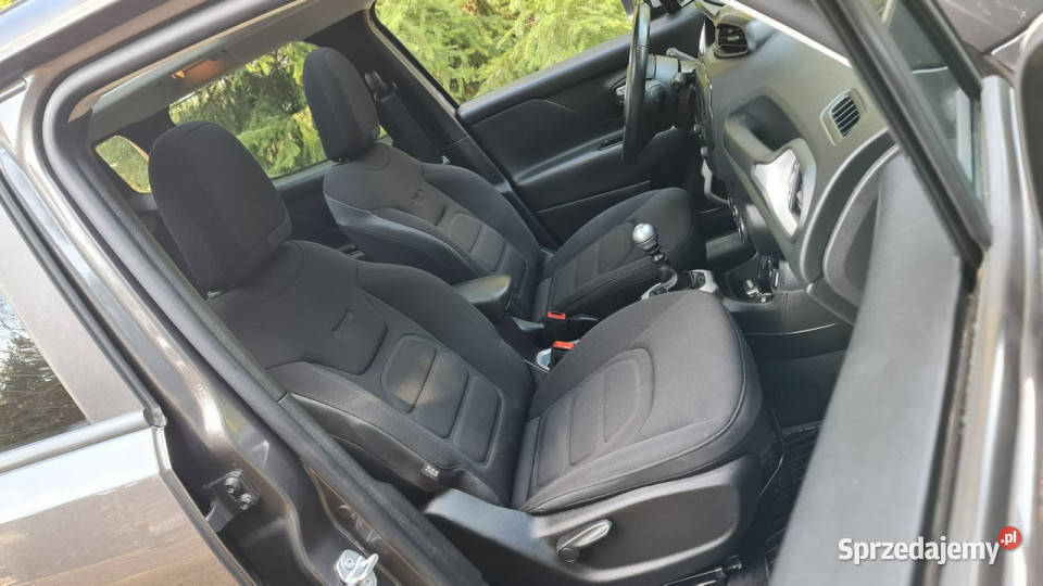 Jeep Renegade 14T 140 Navi Panorama KeyLess 140KM Samochody osobowe Chmielnik sprzedam