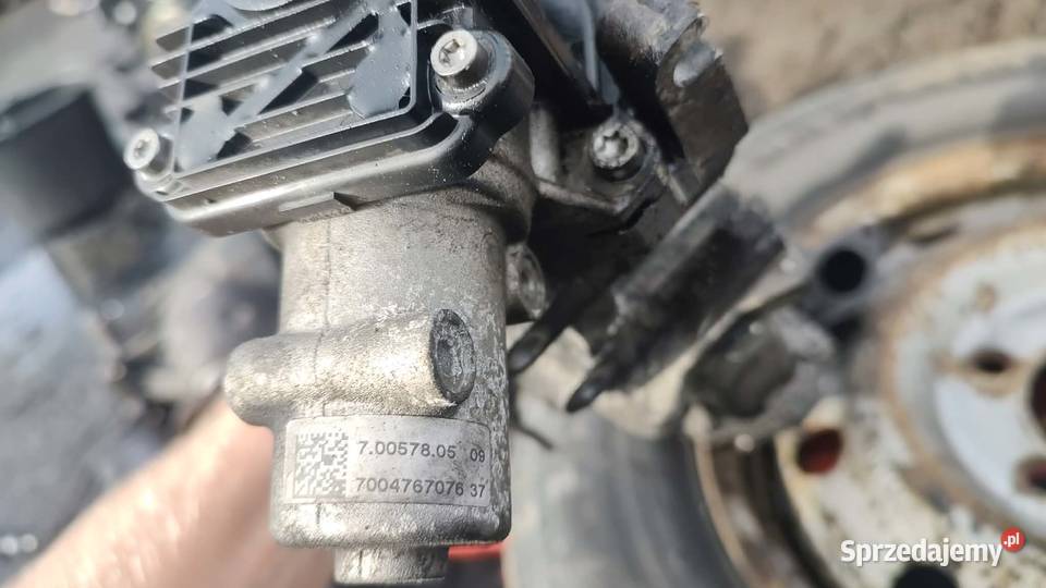 Zawór EGR 9670318680 Land Rover Evoque I 22D sprzedam