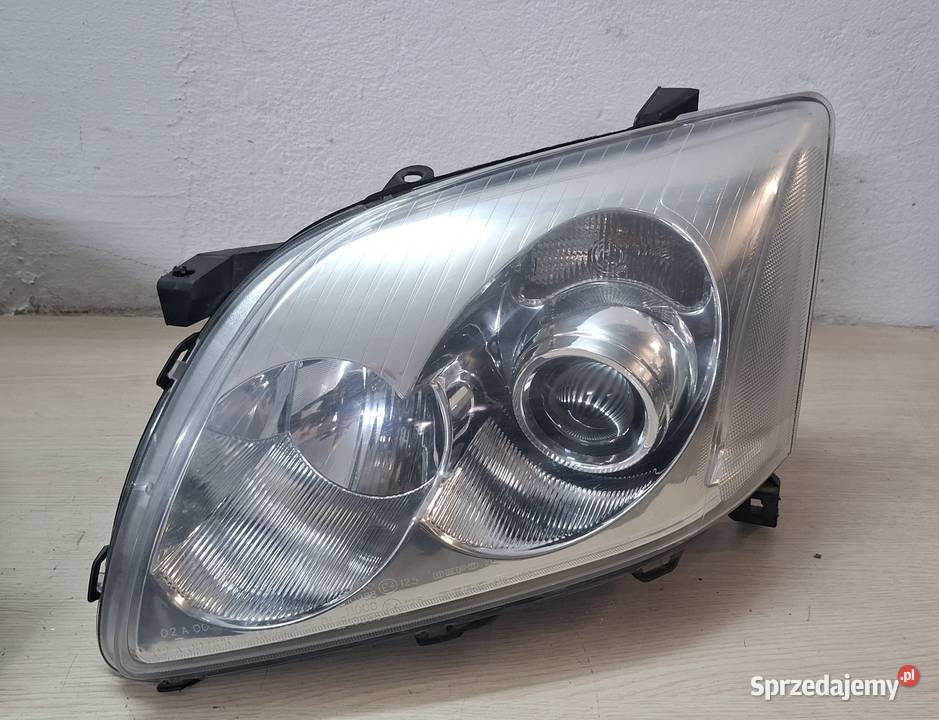 Lampa Reflektor Toyota Avensis Sandomierz