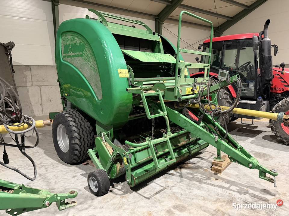 Prasa MCHALE 640 7000 bel