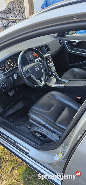 Volvo v60 Full niski przebieg Motoryzacja Augustów sprzedam