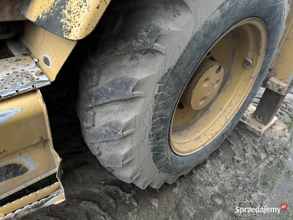 KoparkoŁadowarka CAT 428 E z 2007r 3 łyżki jcb Maszyny budowlane łódzkie Złoczew