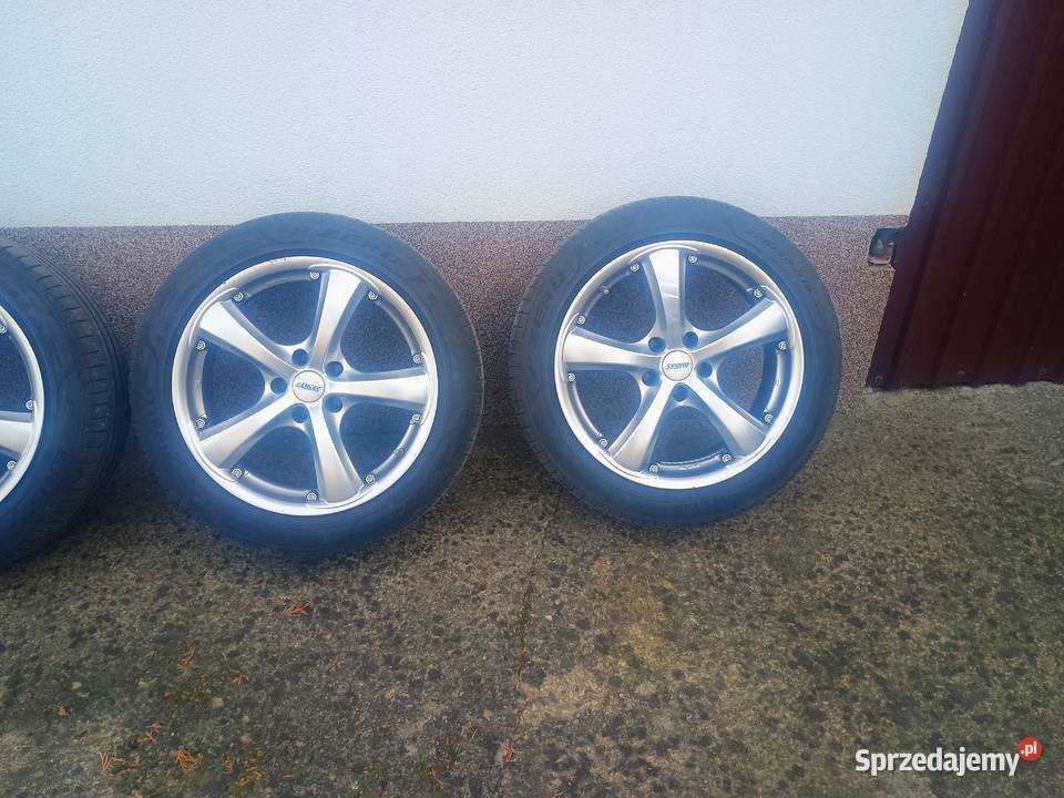 Komplet felg z oponami marki Pirelli do Skalbmierz sprzedam