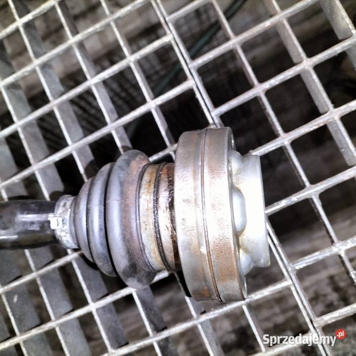Półoś tylna napędowa BMW E39 520i 523i 525i 528i Poręba sprzedam