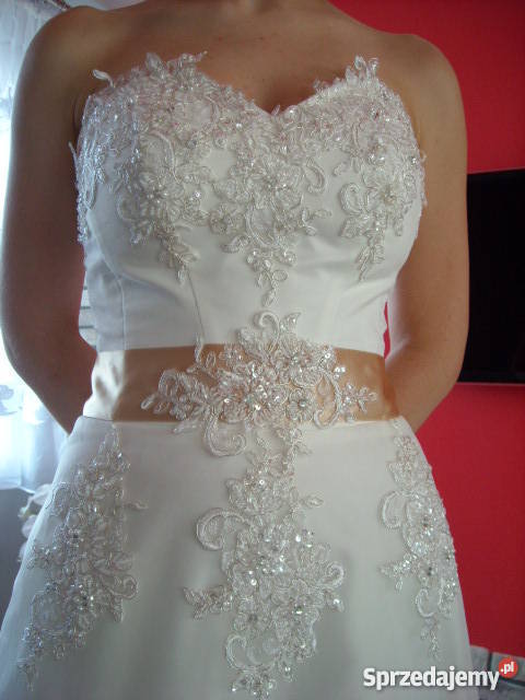 sprzedam piękną suknię ślubną Łask