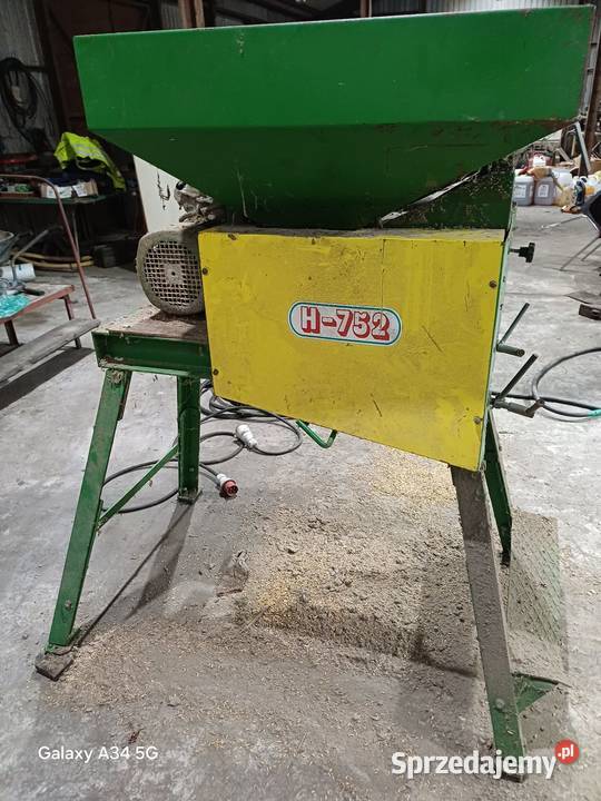 Gniotownik zgniatacz SIPMA do zboża ziarna H752 Giżyn