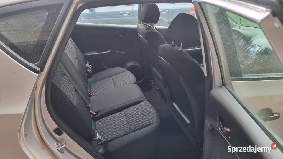 14 benzyna 114800 Rok produkcji 2011 Żytniów