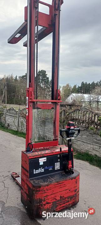 Paleciak Wózek paletowy z masztem Łaziska