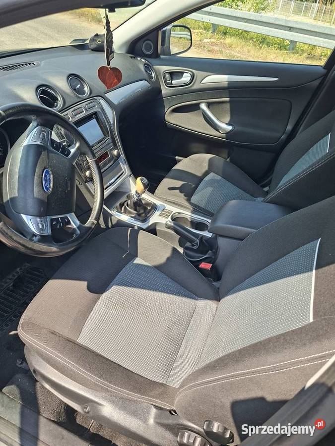 Ford mondeo 20 tdi fajne rodzinne auto Rok produkcji 2009