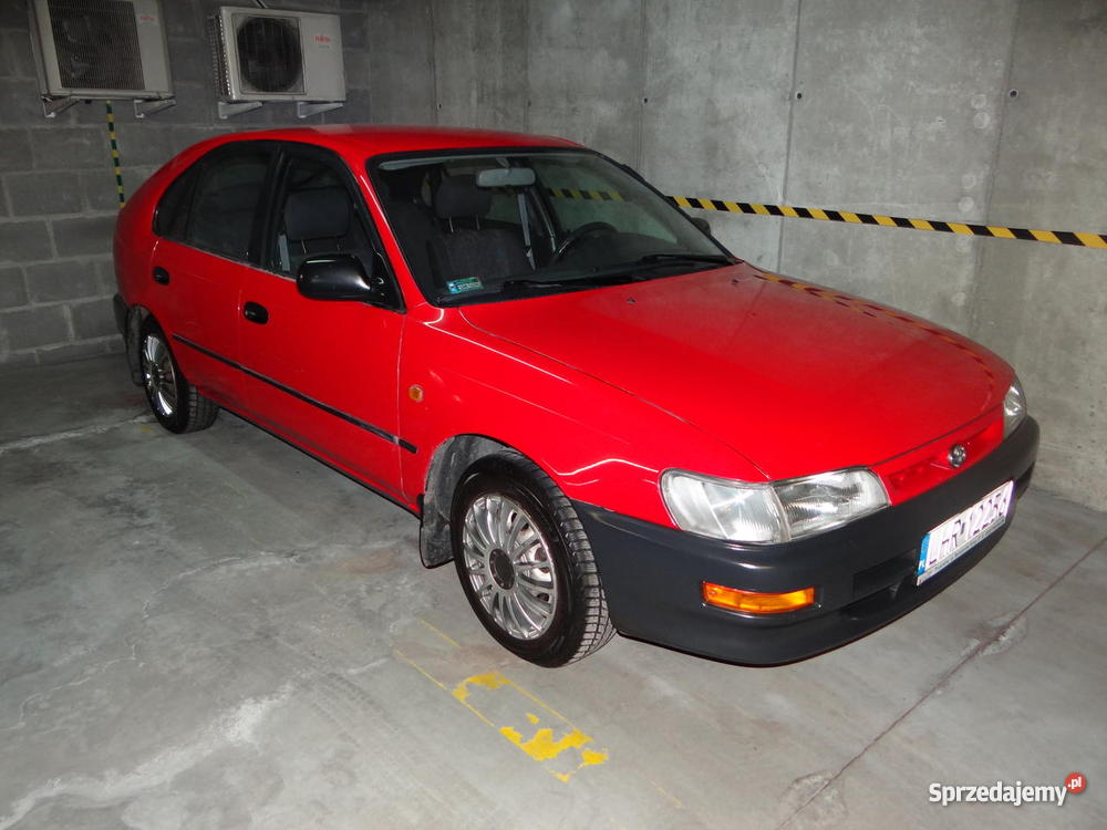 i niezawodna toyota corolla 13 b 5d 88 czerwona benzyna Pruszków