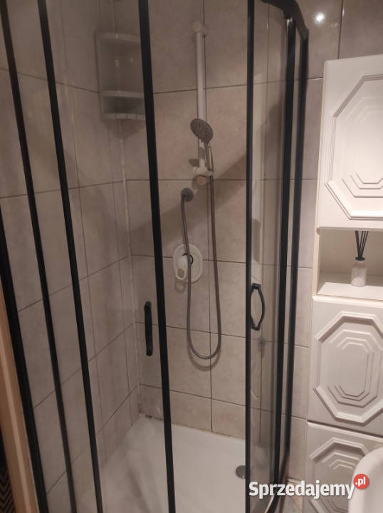 Sprzedam umeblowane mieszkanie bez pośredników Liczba pokoi 2 Bytom