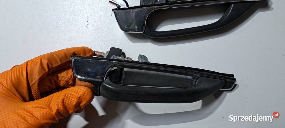 Klamka zewnętrzna tylna lewa prawa Mercedes W123 Luzino