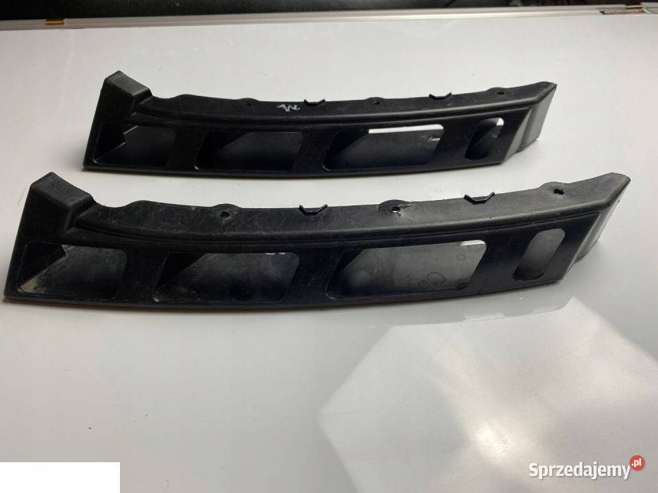HYUNDAI I20 ŚLIZG MOCOWANIE ZDERZAKA LEWY PRZÓD osobowe Kozubszczyzna