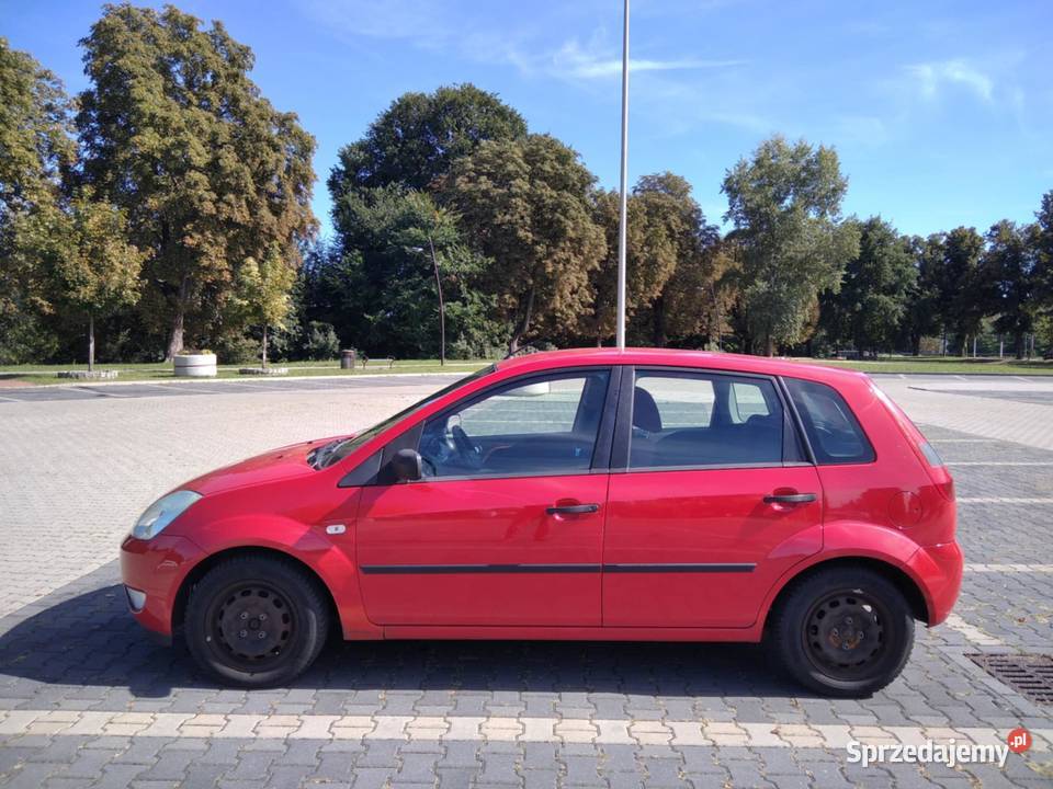 Ford Fiesta 2005R 14 16v zarejestrowany Nowa Sól sprzedam