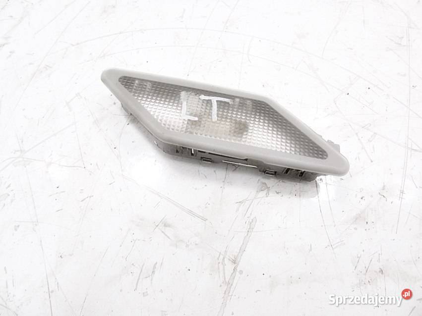 LAMPKA OŚWIETLENIE KABINY BMW E36 Sosnowiec sprzedam