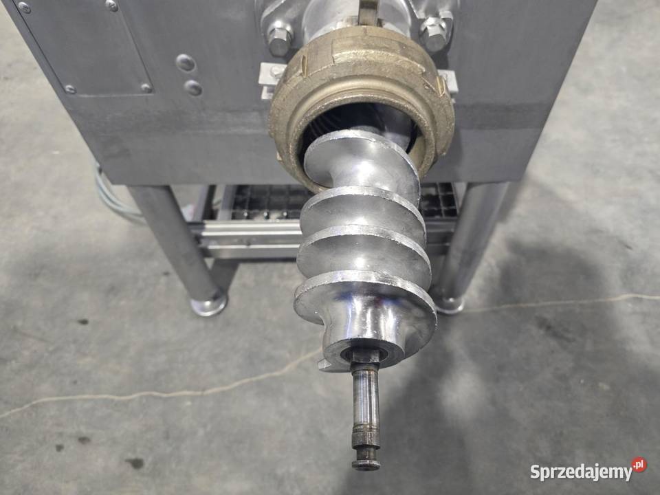 Wilk wilko mieszałka Kolbe MWE 130 z załadunkiem małopolskie Niedźwiedź