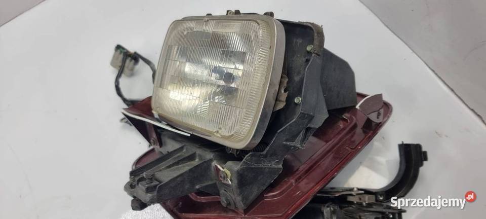 LAMPA PRAWA PRZÓD CHEVROLET CORVETTE C4 LIFT osobowe Lipno