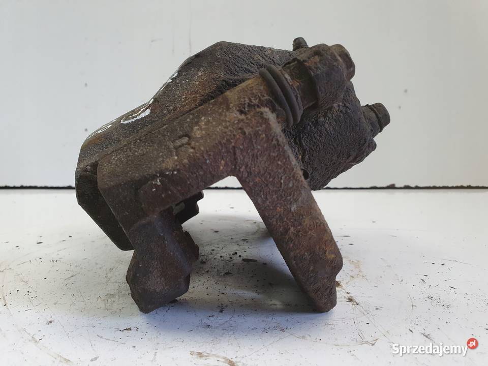 Toyota RAV4 IV V PRZEDNI ZACISK HAMULCOWY prawy Części samochodowe Rudka