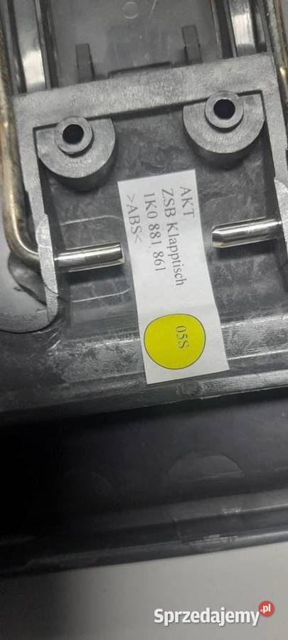 VW TOURAN PÓŁKA STOLIK 1K0881861