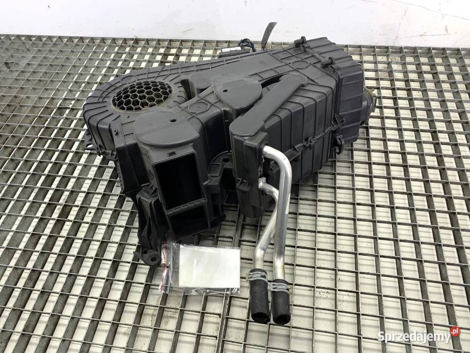 NAGRZEWNICA TYŁ DODGE CARAVAN V 68300368AB Van