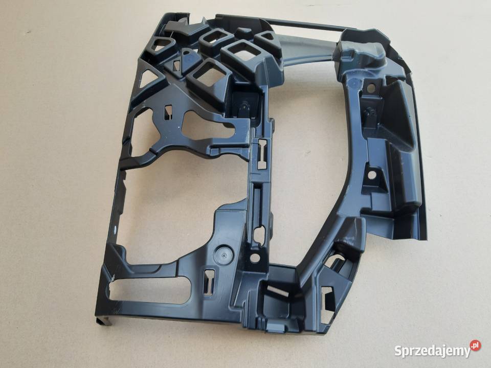 VW GOLF VII LIFT ŚLIZG MOCOWANIE ZDERZAKA LEWY Bieleń